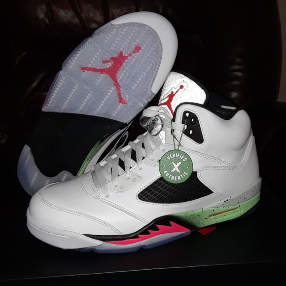 Jordan 5 - Picture 1 of 1
